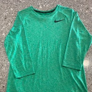Nike 3/4 Sleeve Shirt